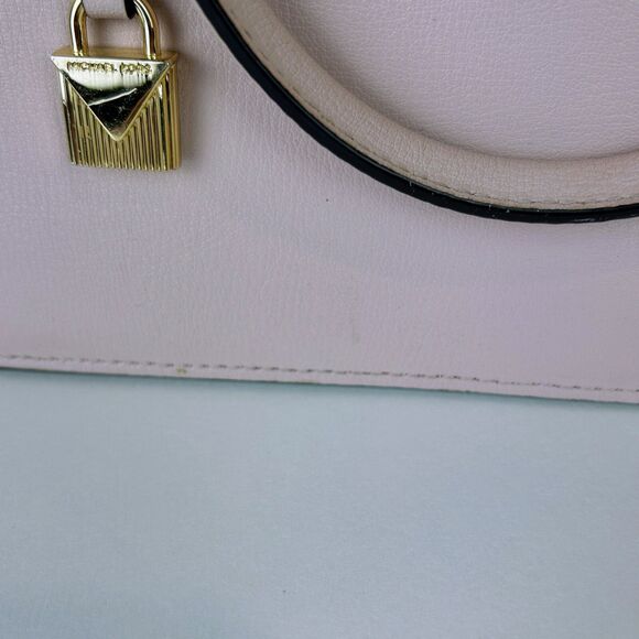 Michael Kors Medium Sutton Gusset Satchel Crossbody Handle Bag Soft Pink w Charm - Picture 9 of 13
